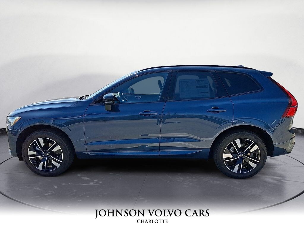 New 2026 Volvo XC40 B5 Ultra Black Edition SUV