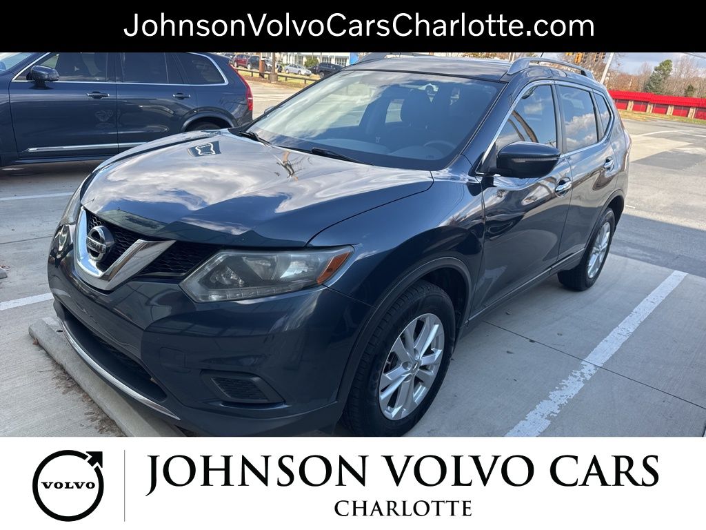 2015 Nissan Rogue SV photo 3