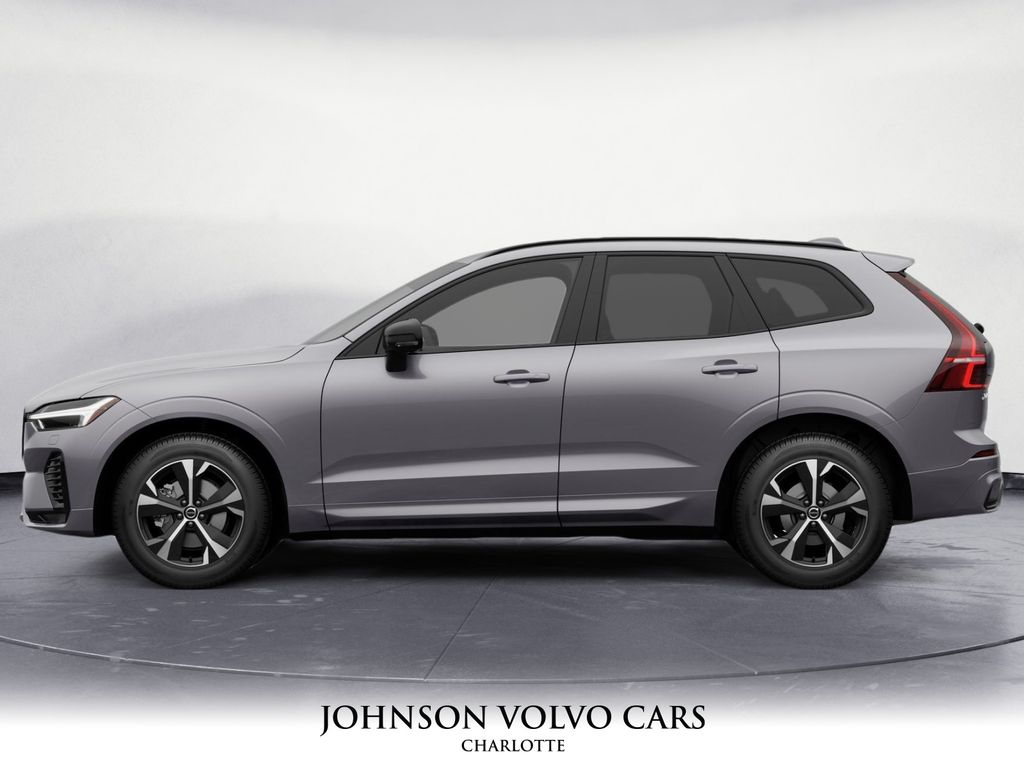2026 Volvo XC60 B5 Core photo 2