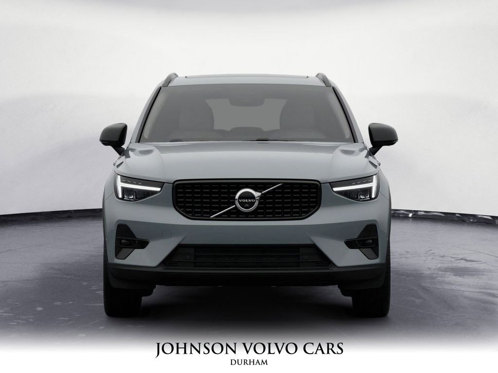 New 2026 Volvo XC40 B5 Plus SUV