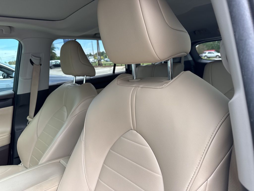 2020 Toyota Highlander XLE photo 4