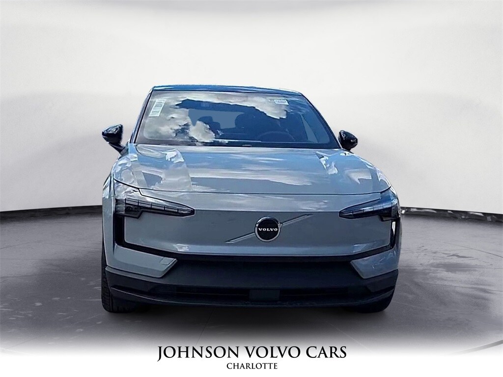 2025 Volvo EX30 Plus - Photo 7