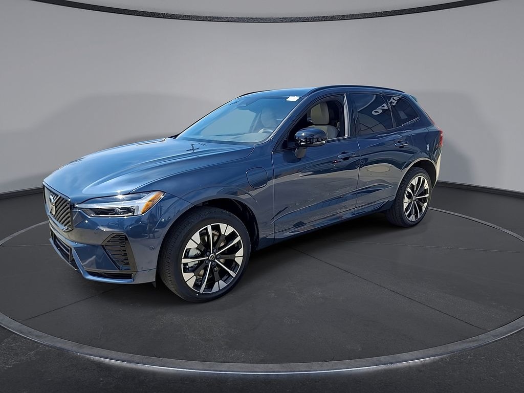 New 2026 Volvo XC60 plug-in hybrid T8 Plus SUV