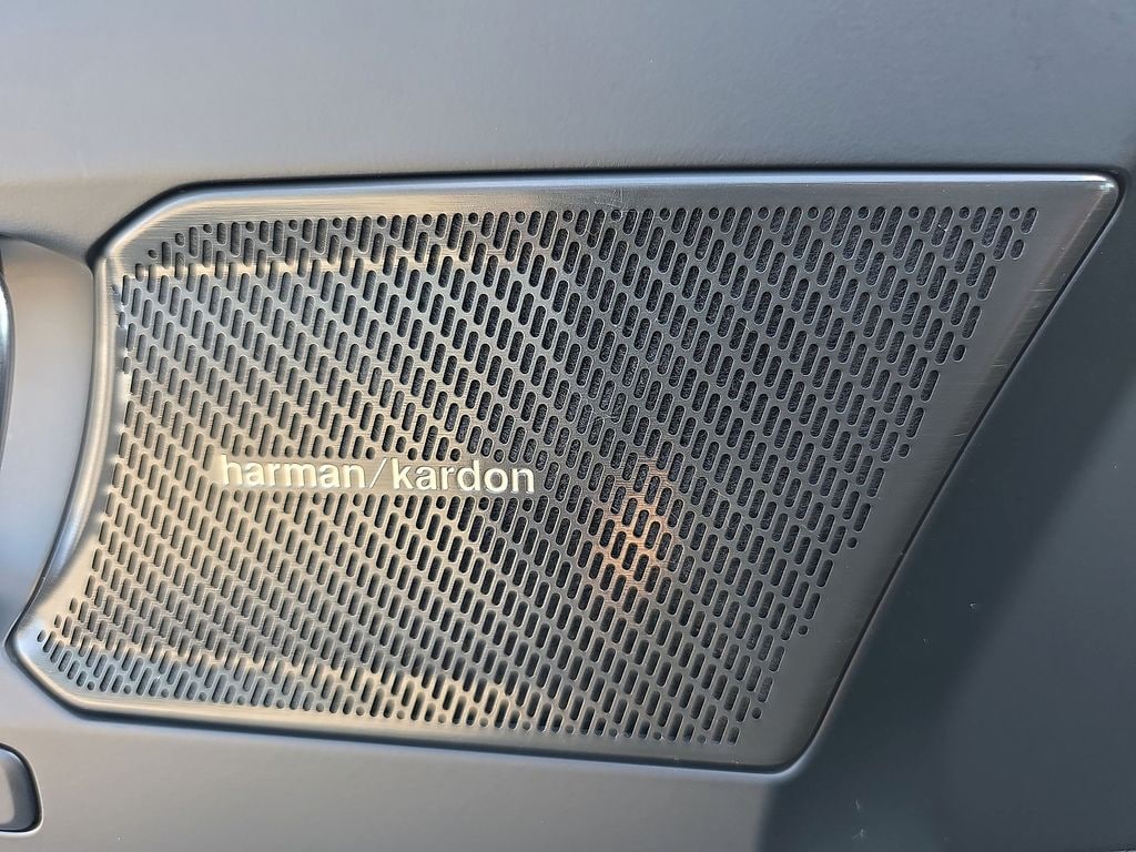 2026 Volvo XC40 Plus - Photo 37