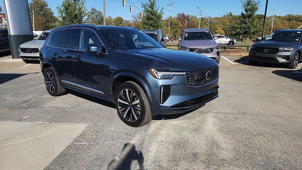 New 2026 Volvo XC90 B6 Core SUV