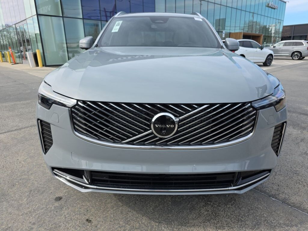 New 2026 Volvo XC90 plug-in hybrid T8 Plus 7-Seater SUV