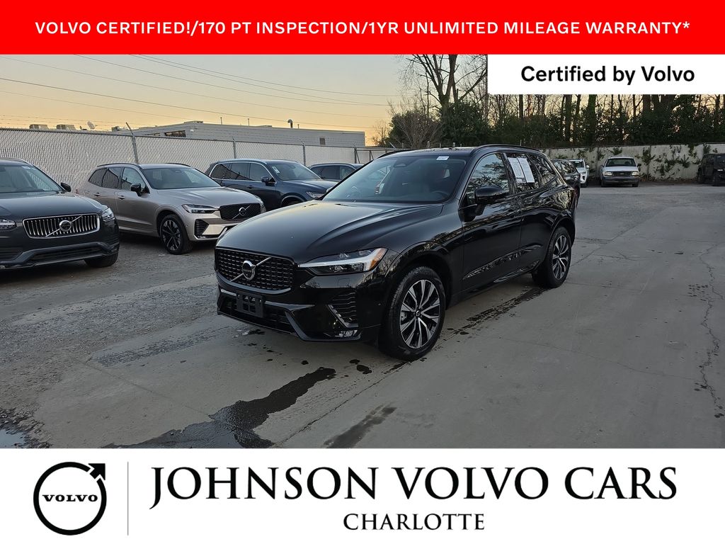2025 Volvo XC60 Plus's photo