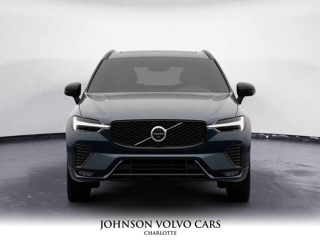 2026 Volvo XC60 B5 Plus photo 2