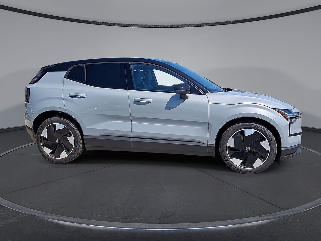 2025 Volvo EX30 Plus - Photo 6