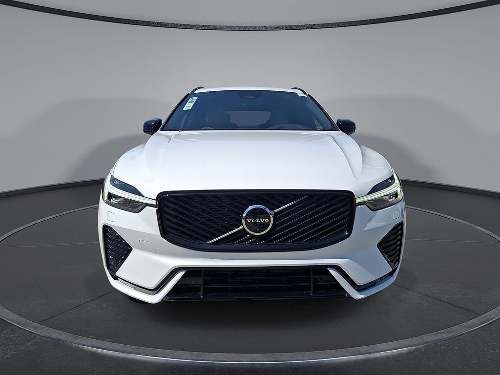 New 2026 Volvo XC60 B5 Plus SUV