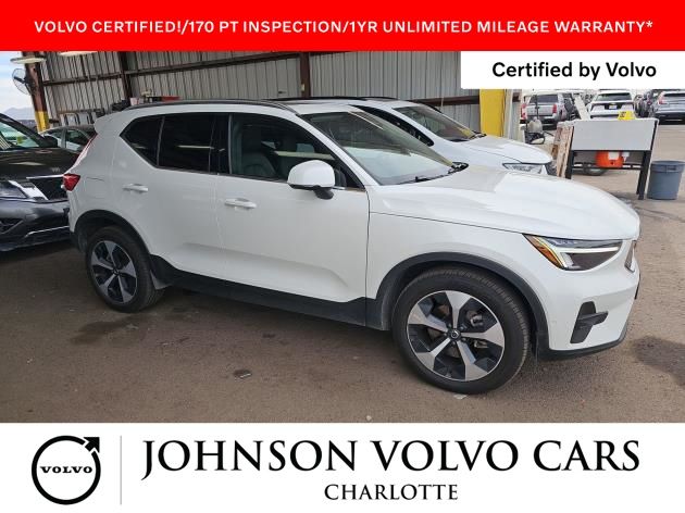 2025 Volvo XC40 B5 Plus Bright AWD's photo