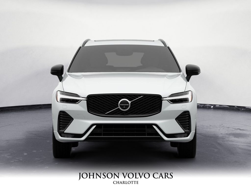 2026 Volvo XC60 B5 Plus photo 2