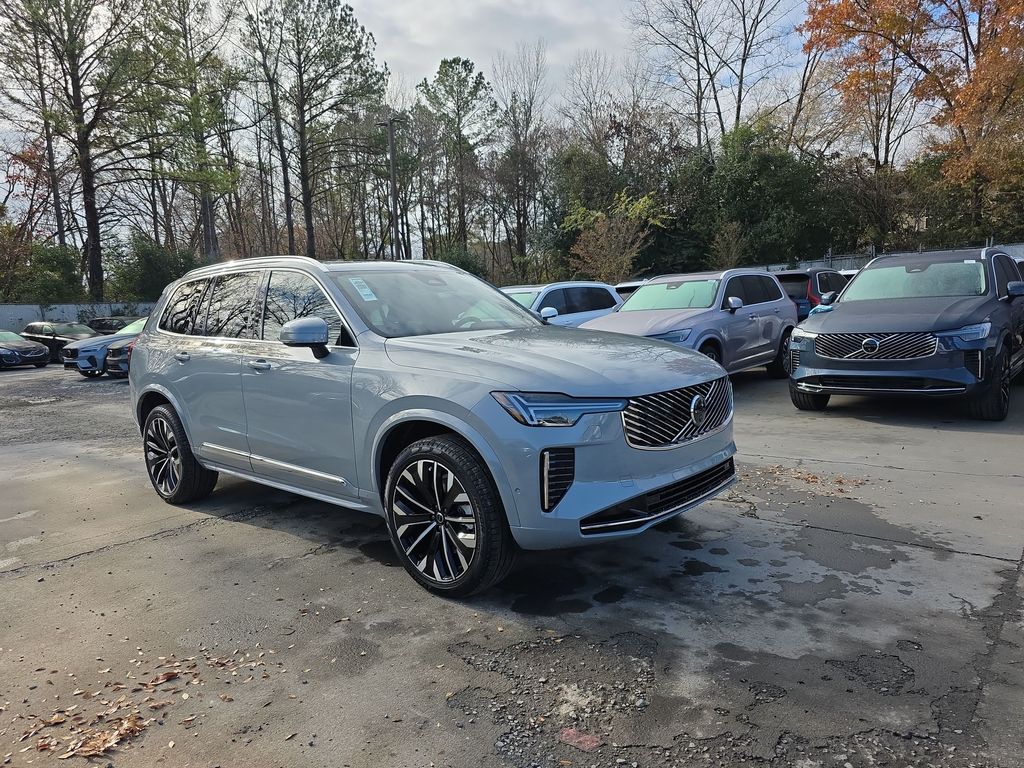 2026 Volvo XC90 Plus's photo