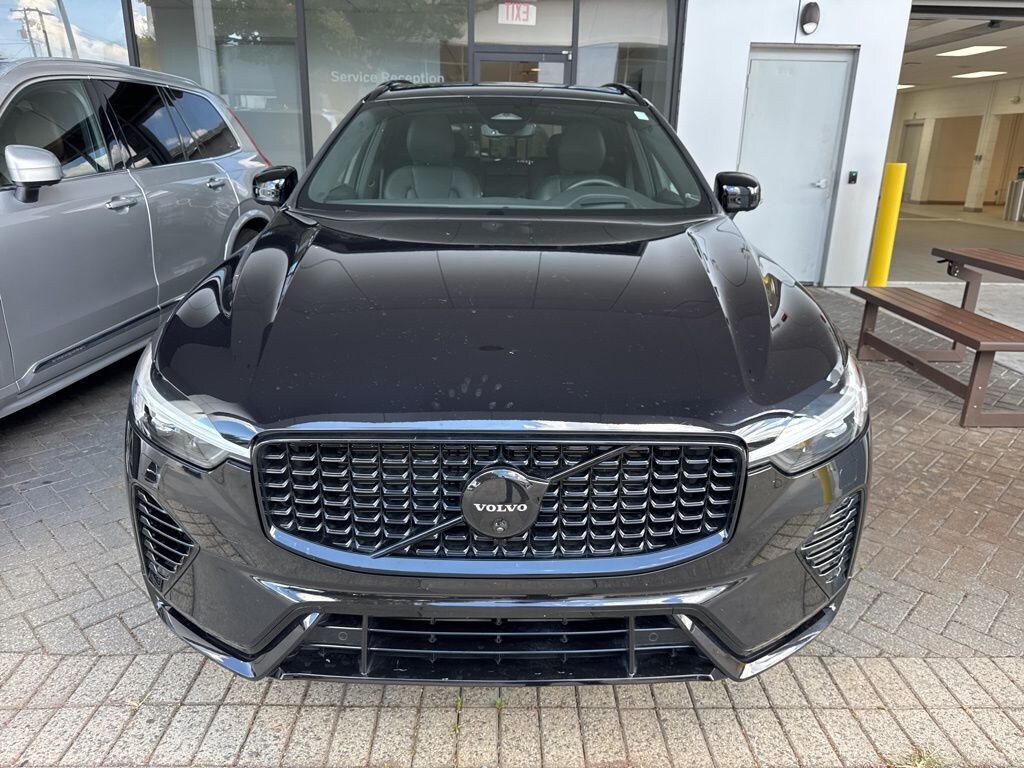 Certified 2024 Volvo XC60 plug-in hybrid T8 Ultimate Black Edition SUV