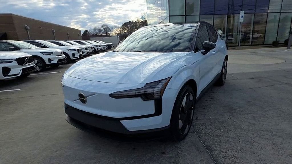 New 2026 Volvo EX30 Twin Motor Plus SUV