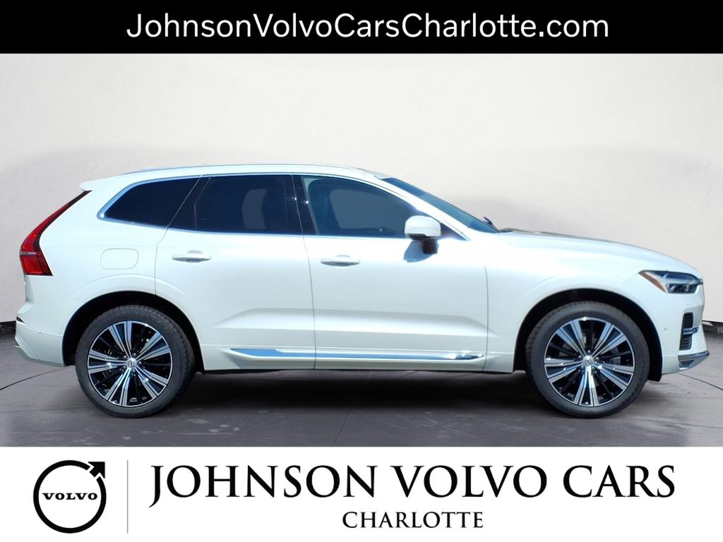 2022 Volvo XC60 Inscription photo 2