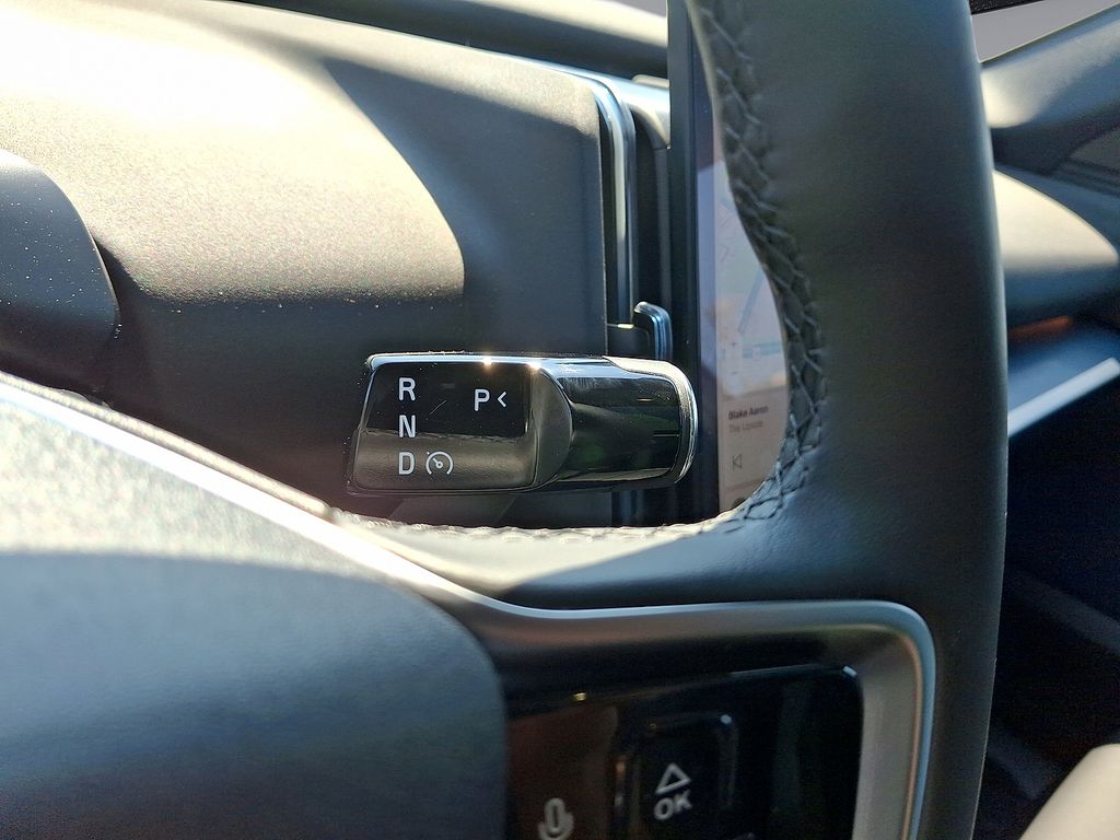 2025 Volvo EX30 Plus - Photo 21