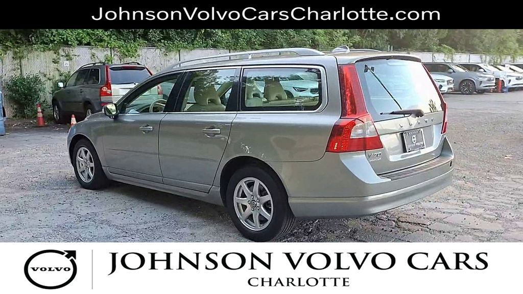 Used 2008 Volvo V70 3.2 with VIN YV1BW982181044316 for sale in Charlotte, NC
