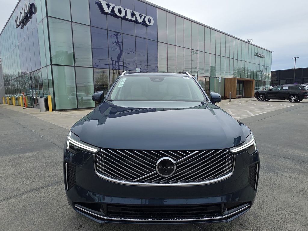 New 2026 Volvo XC90 plug-in hybrid T8 Ultra 7-Seater SUV