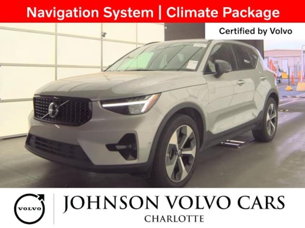 Used 2025 Volvo XC40 B5 Plus Dark Theme SUV