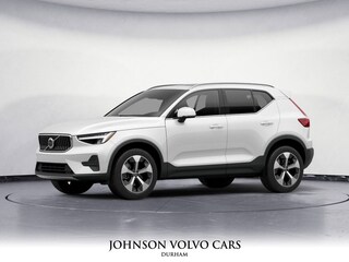 2025 Volvo XC40 B5 Core Bright Theme AWD