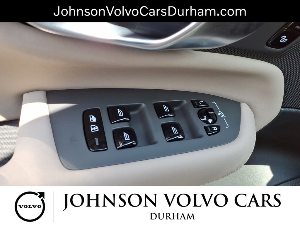 2026 Volvo XC90 Ultra - Photo 11