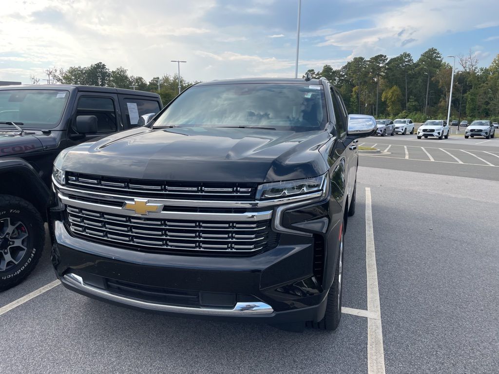 2023 Chevrolet Suburban Premier photo 4