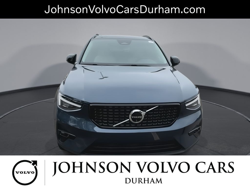 New 2026 Volvo XC40 B5 Plus SUV
