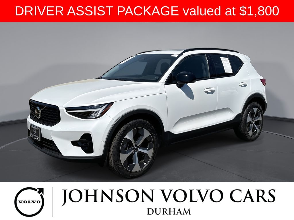 2023 Volvo XC40