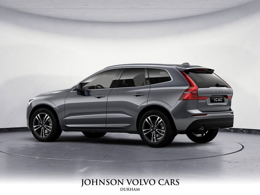 2021 Volvo XC60 T5 Momentum photo 4