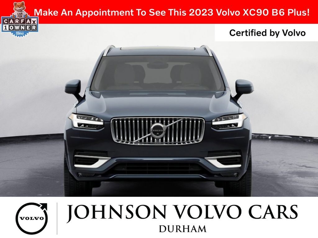 2023 Volvo XC90 Plus photo 2