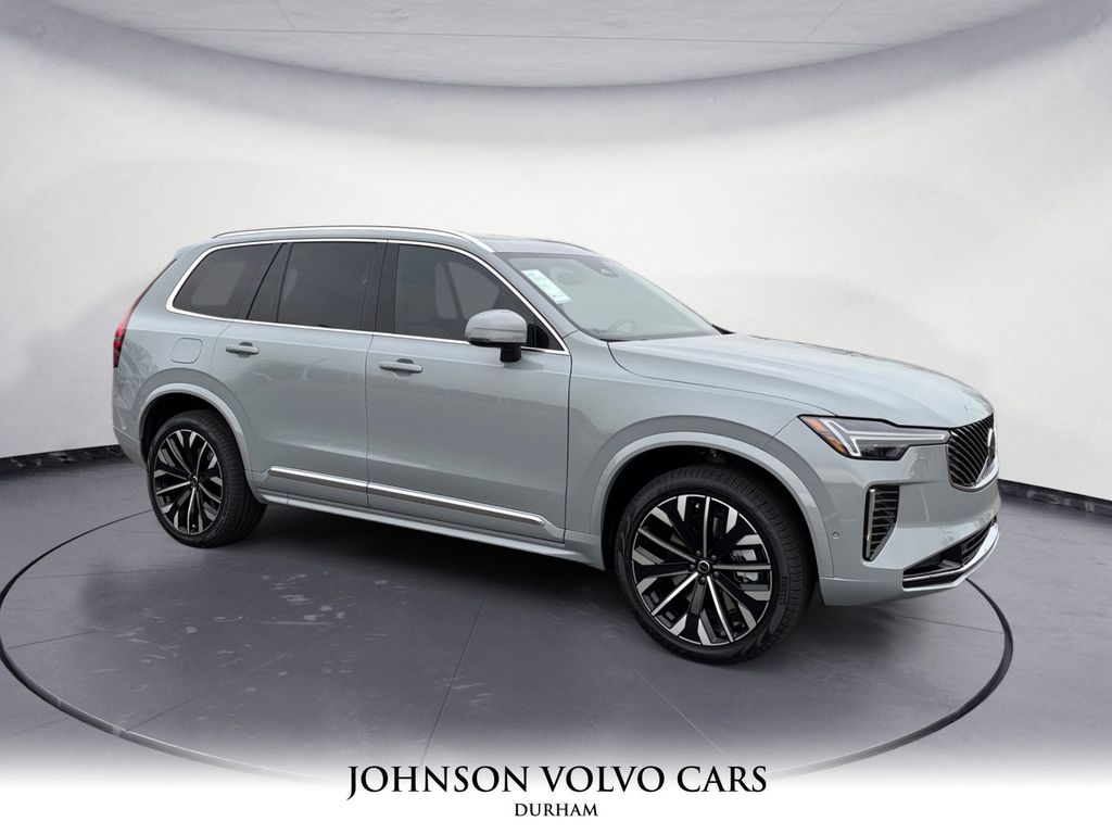 2026 Volvo XC90 Plus's photo