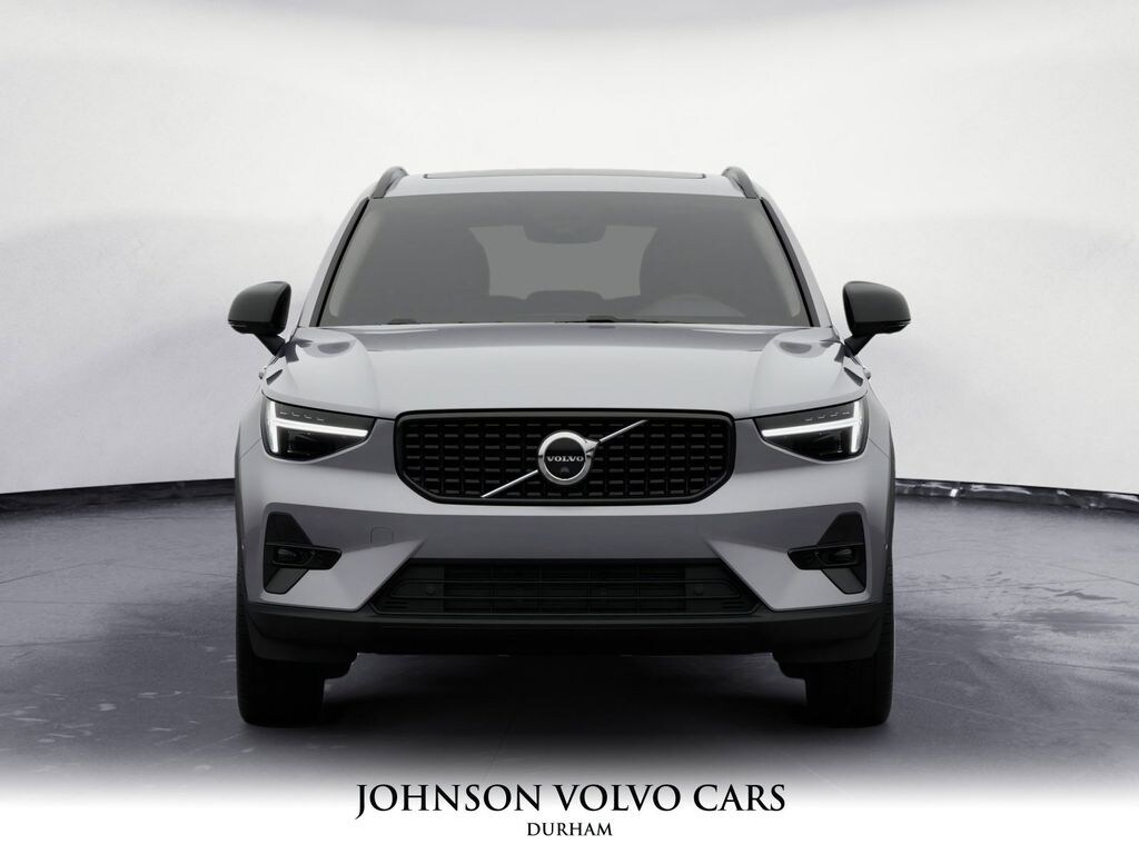 New 2026 Volvo XC40 B5 Plus SUV