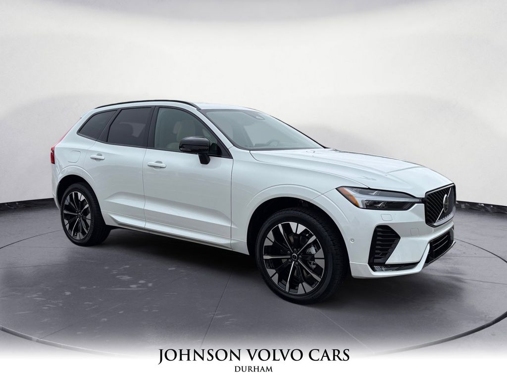2026 Volvo XC60 Plus's photo