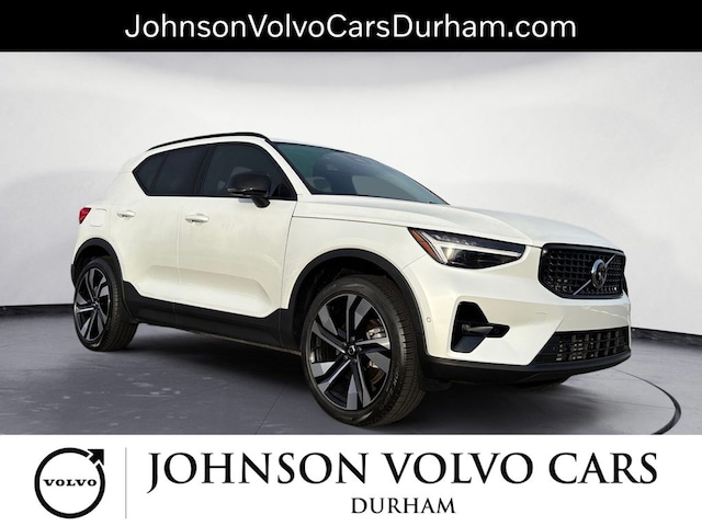 2025 Volvo XC40 B5 Ultra Dark Theme AWD
