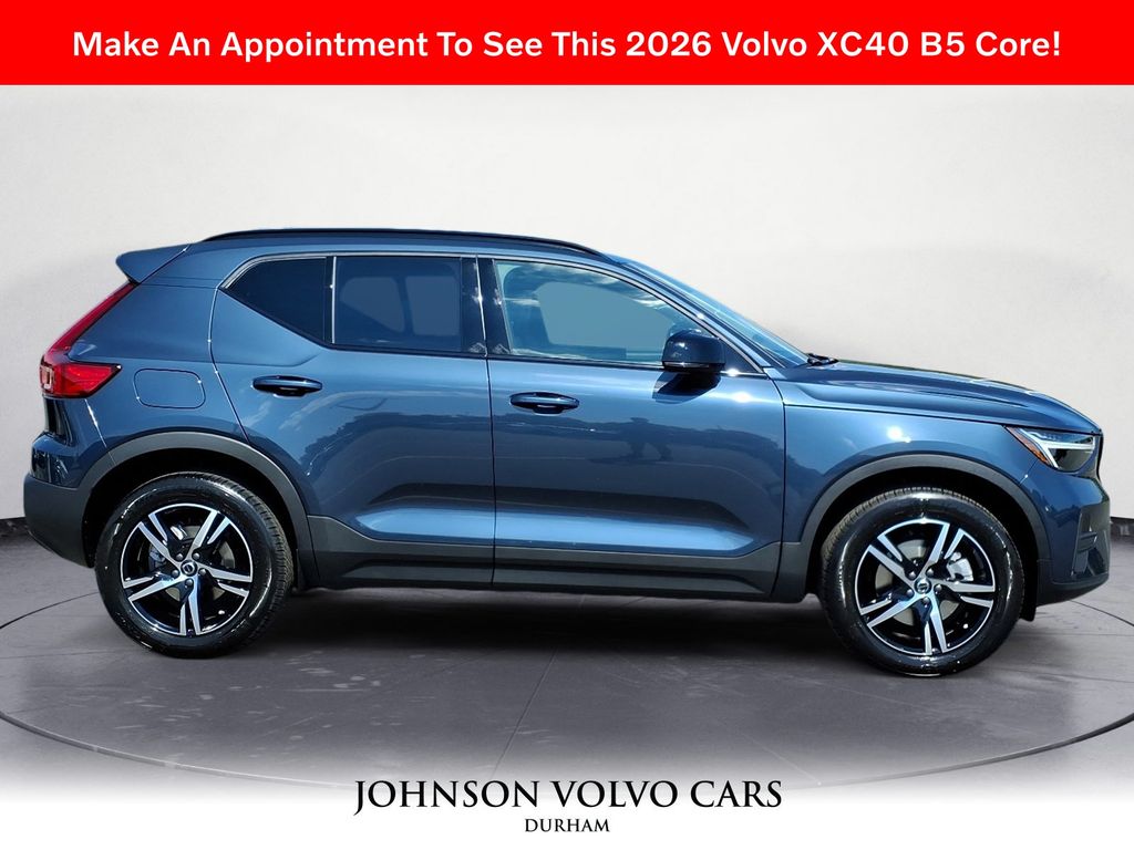 2026 Volvo XC40 Core AWD photo 2