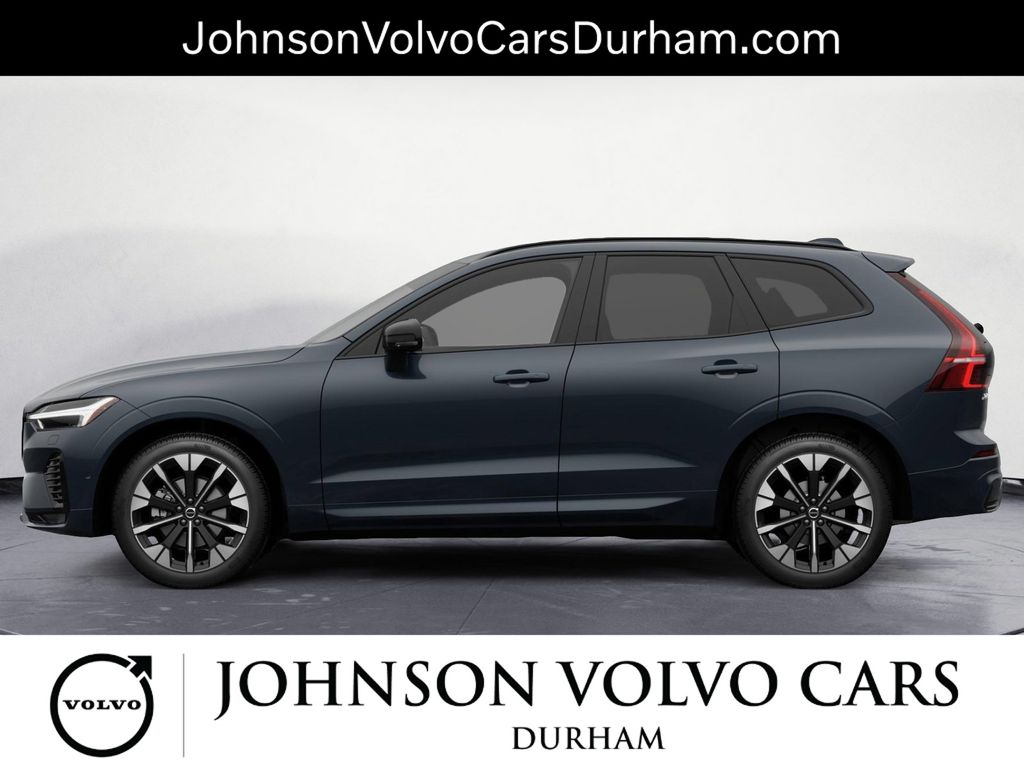2026 Volvo XC60 B5 Plus photo 3