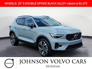 2025 Volvo XC40 B5 Plus Dark Theme AWD