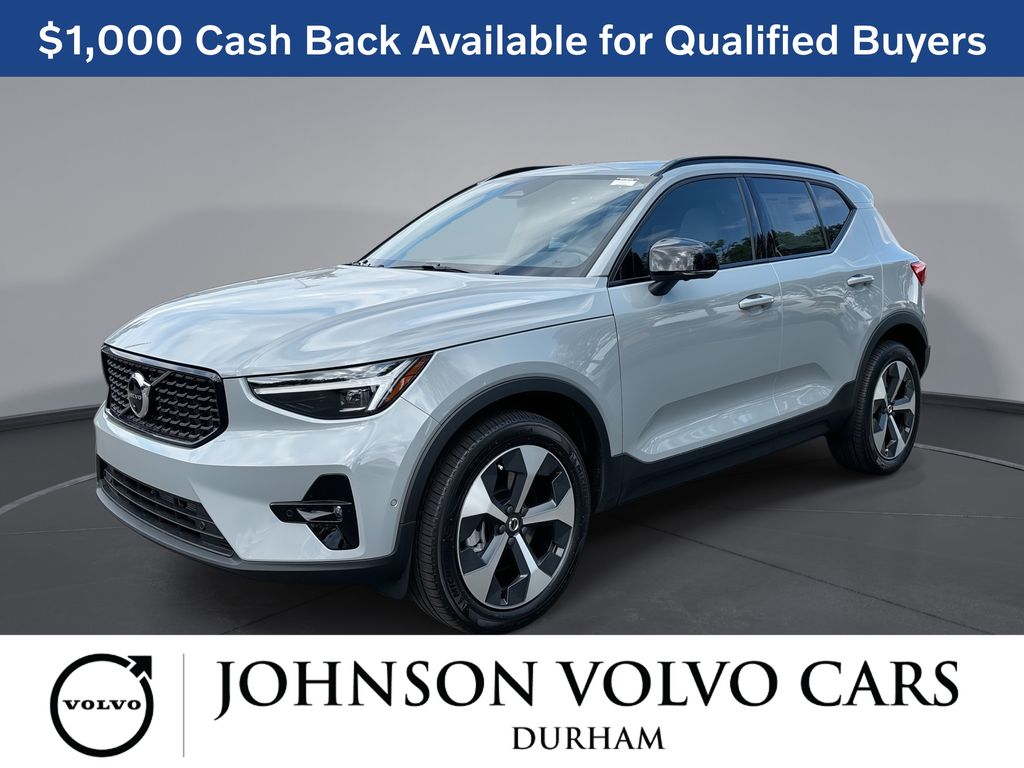 2026 Volvo XC40 B5 Plus Dark AWD's photo