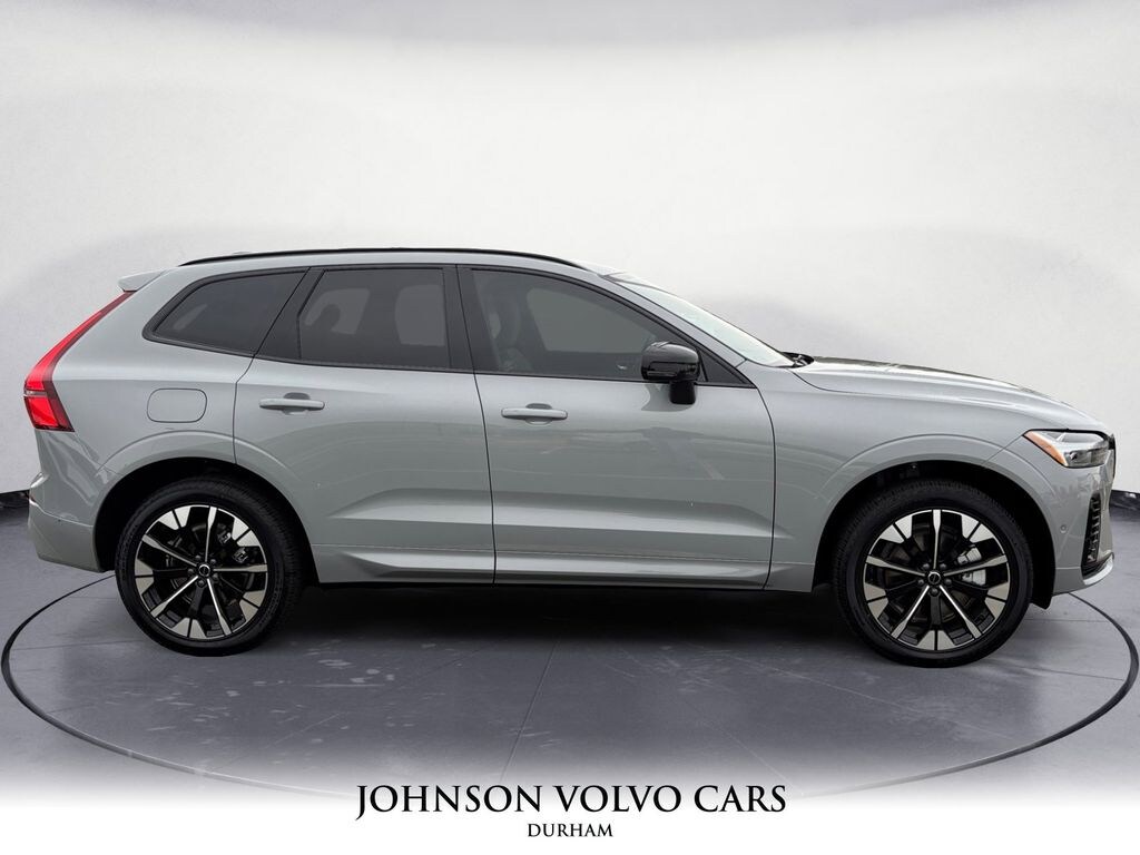 New 2026 Volvo XC60 plug-in hybrid T8 Plus SUV