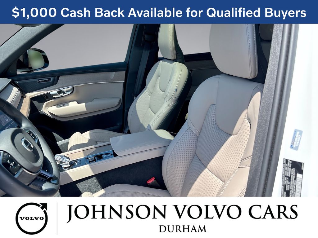 2026 Volvo XC90 Ultra - Photo 13