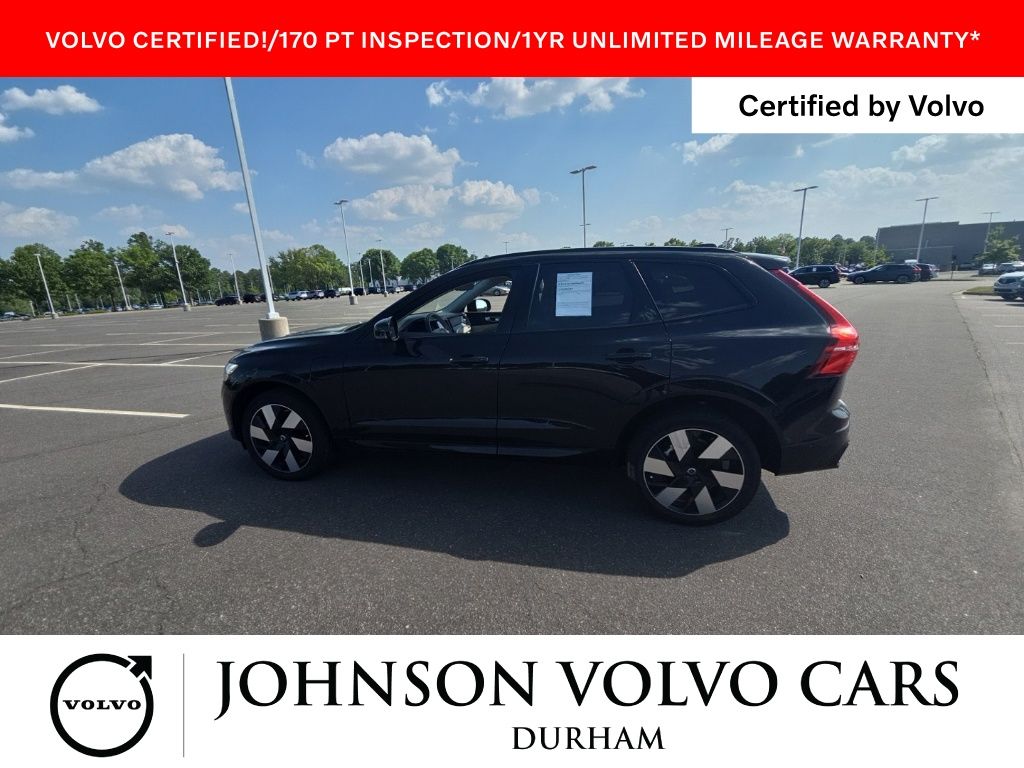 2025 Volvo XC60 T8 Plus Dark AWD's photo