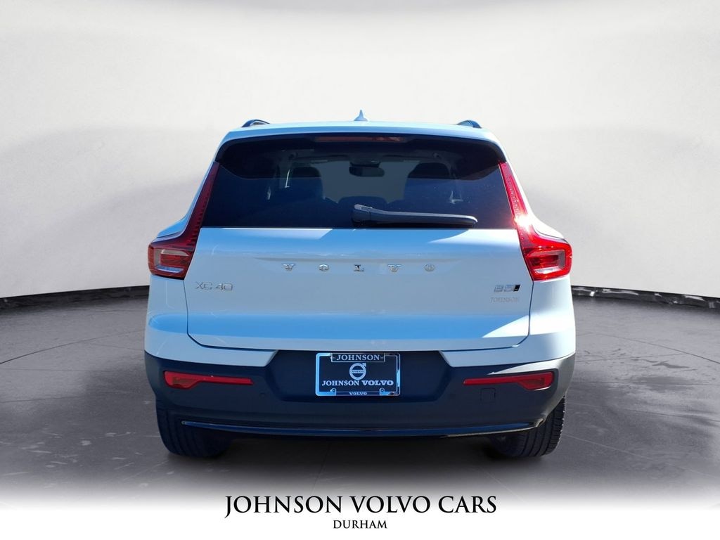 New 2026 Volvo XC40 B5 Plus SUV