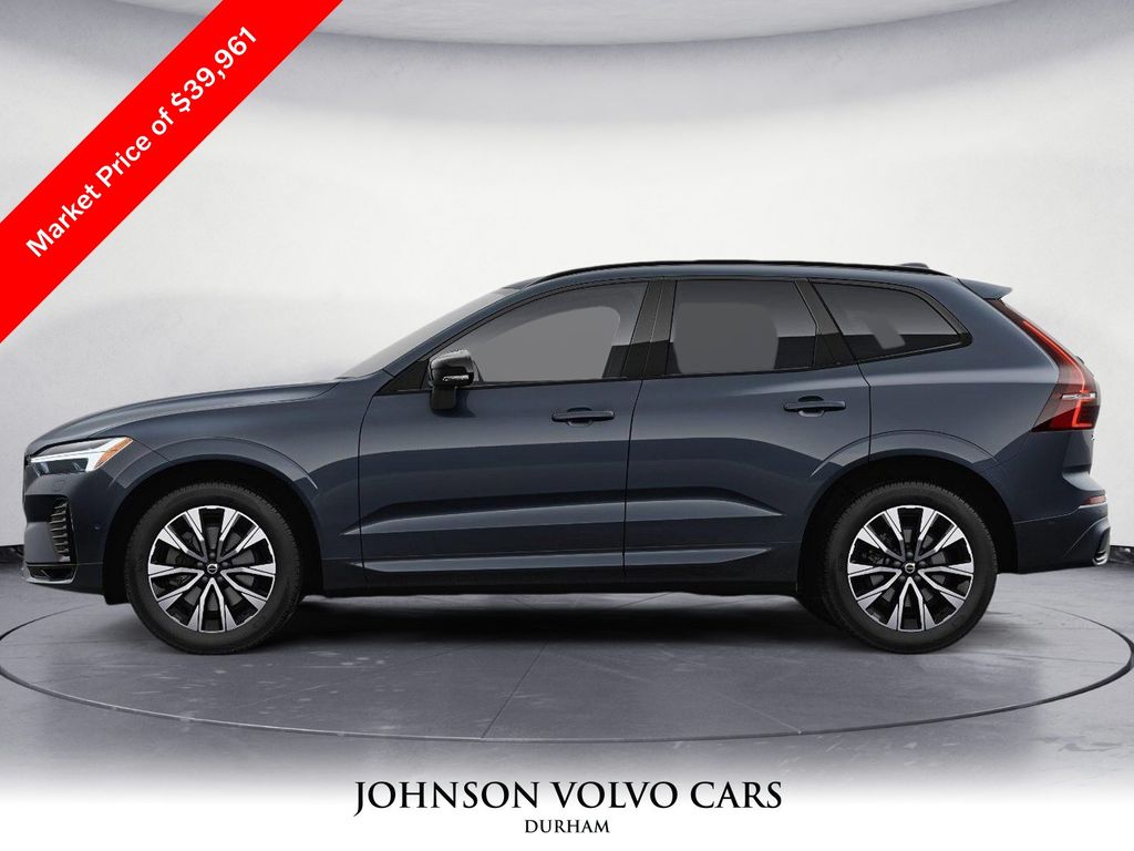 2024 Volvo XC60 B5 Plus photo 3