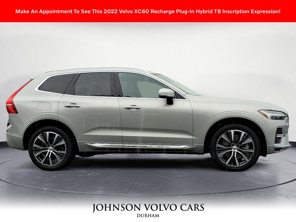 2022 Volvo XC60 Recharge Hybrid T8 Inscription Expression photo 2