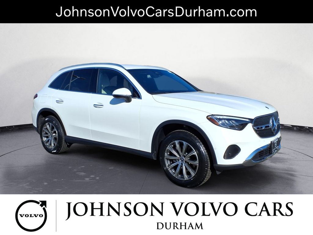 2024 Mercedes-Benz GLC GLC 300's photo