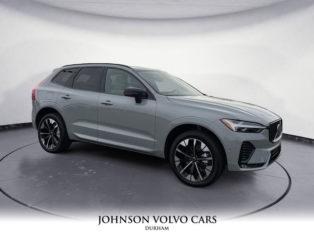 2026 Volvo XC60 Plus's photo