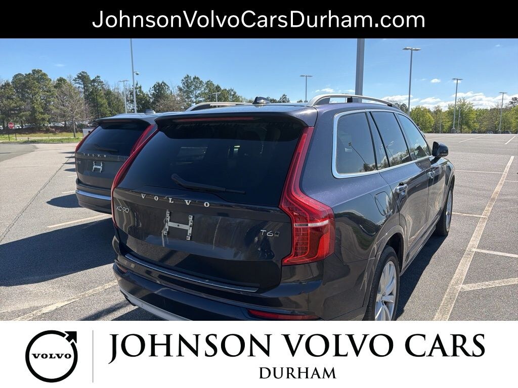Used 2016 Volvo XC90 T6 Momentum SUV