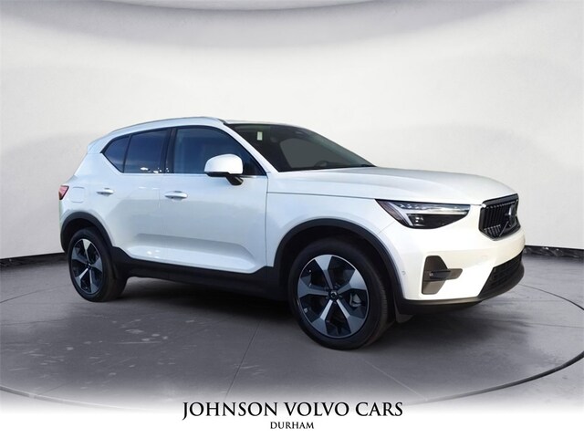 2025 Volvo XC40 B5 Plus Bright Theme AWD SUV