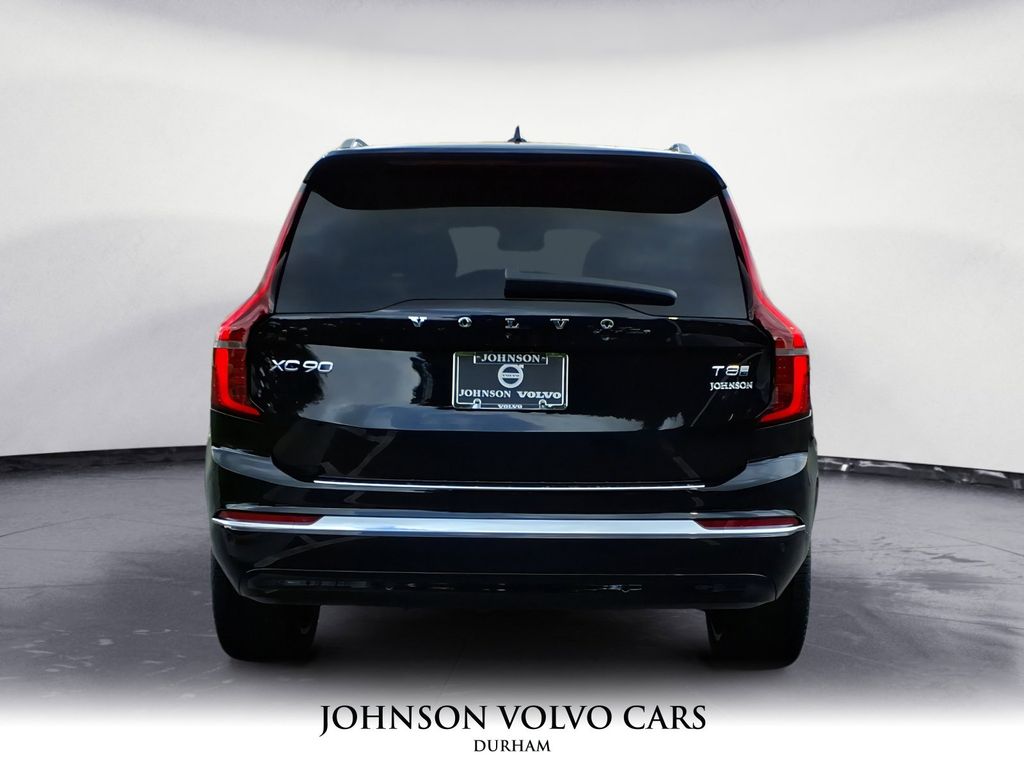 2026 Volvo XC90 T8 AWD photo 4